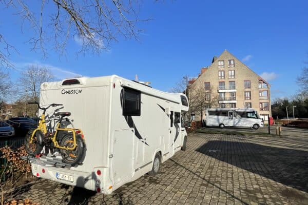 E2A51C20-647F-4E89-A21A-D7E58AD8A064-e6d93044