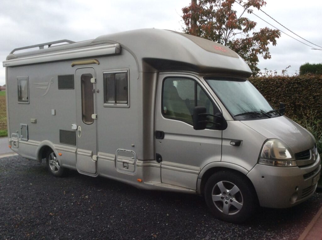 Camping car profilé  ARCA 674 LSX (production limitée) Renault