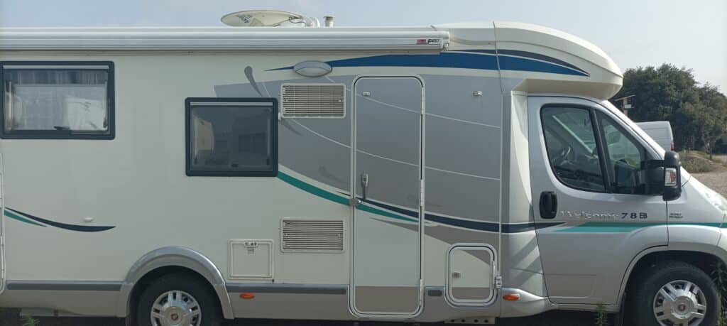 Camping car profilé Chausson welcome E78 b Fiat