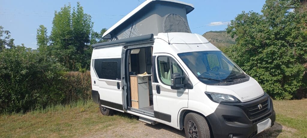 Fourgon Bavaria K600G4 prenium Fiat