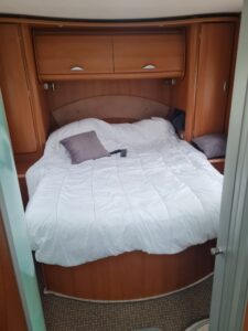 Camping car intégral Pilote MERCEDES pilote EXPLORATEUR 733FC Mercedes-Benz