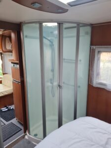 Camping car intégral Pilote MERCEDES pilote EXPLORATEUR 733FC Mercedes-Benz