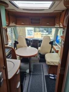 Camping car intégral Pilote MERCEDES pilote EXPLORATEUR 733FC Mercedes-Benz