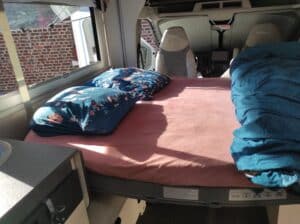 Camping car profilé Challenger 250 Ford