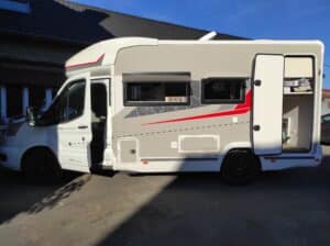Camping car profilé Challenger 250 Ford