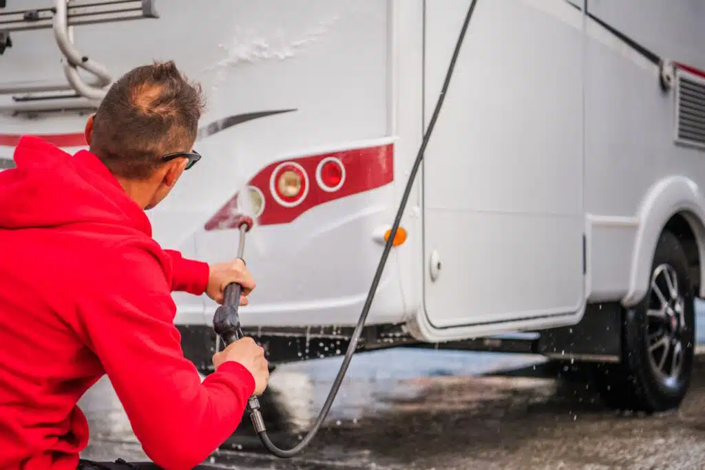 Guide d'entretien et dépannage du camping-car