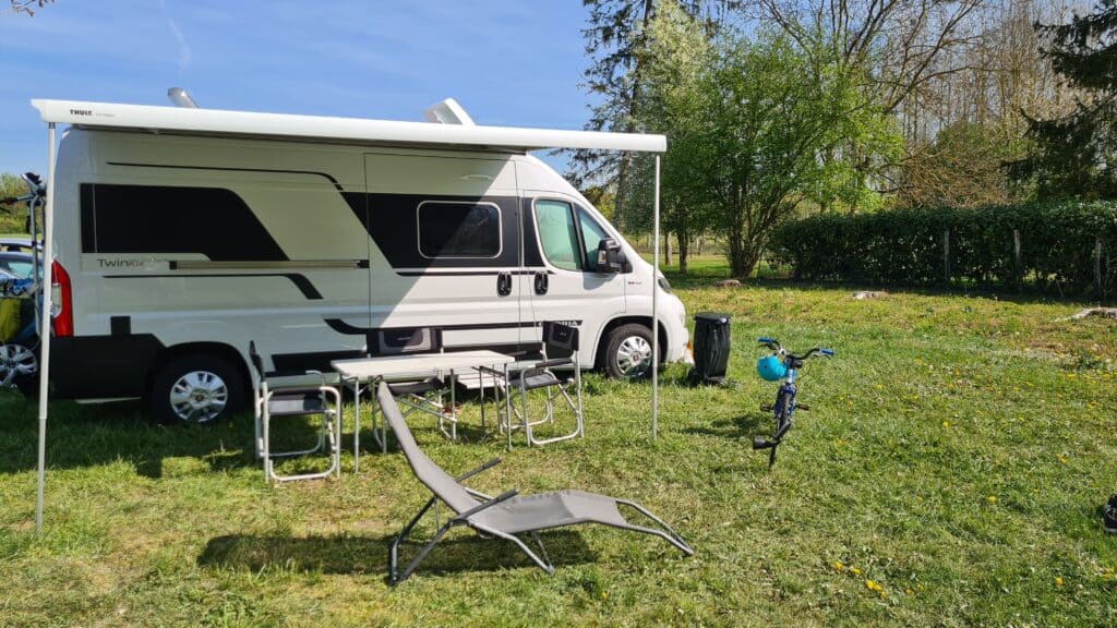 Fourgon aménagé Adria adria twin spb 600 family plus Fiat