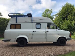 Fourgon aménagé Ford
