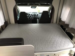 Camping car profilé Challenger Ford