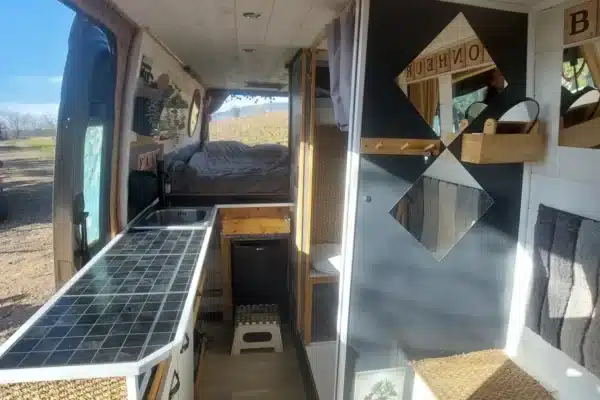 Innenausstattung Campervan modern und umweltbewusst.