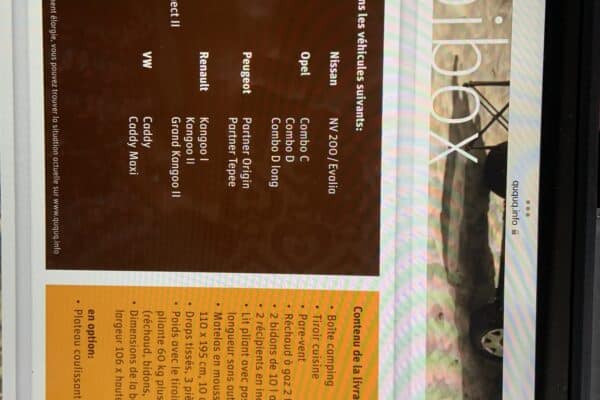 Écran d'ordinateur affichant liste véhicules compatibles KombiBox.