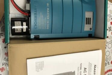 Convertisseur AC MasterVolt dans son emballage d'origine