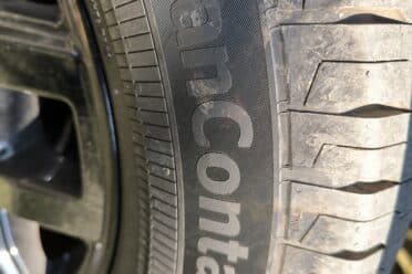 Pneu de voiture marqué 'VancoContact Eco'