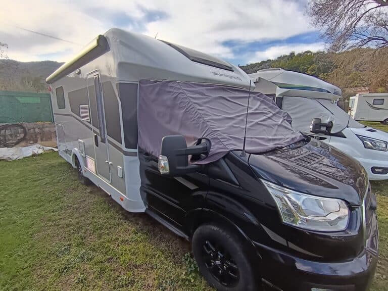 Camping-car profilé Sunlight Ford