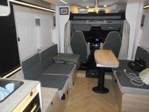 Camping-car profilé Challenger Ford