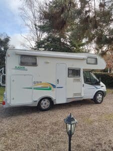 Camping-car capucine Chausson Ford