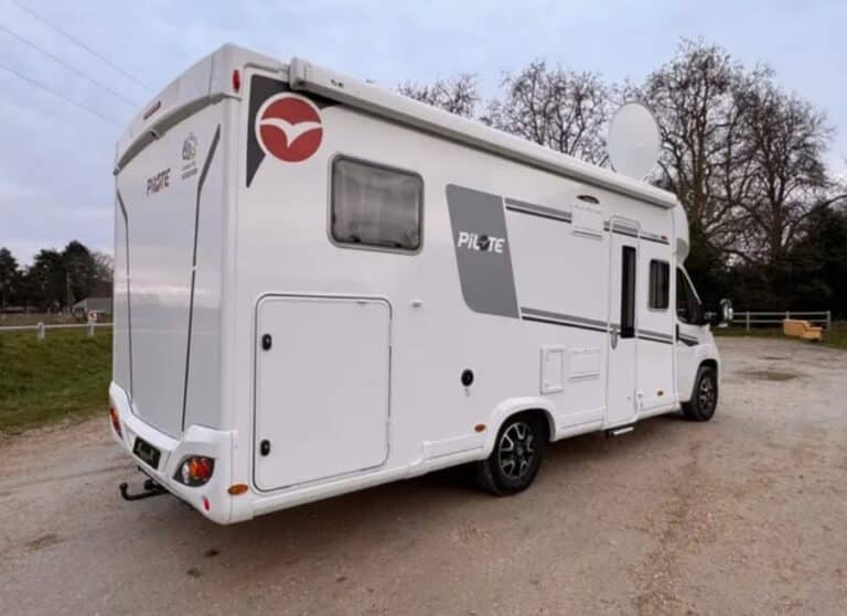Camping-car profilé Pilote P746 Citroën