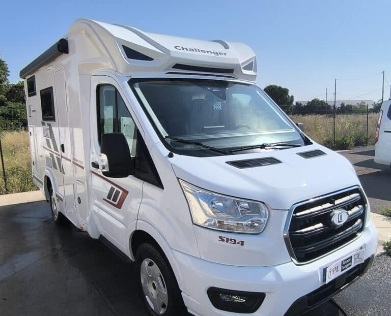 Camping-car profilé Challenger S194 Ford