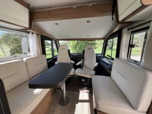 Camping-car intégral Pilote G740 FGJ Evidence Fiat