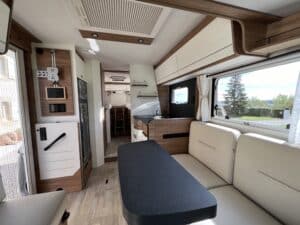 Camping-car intégral Pilote G740 FGJ Evidence Fiat