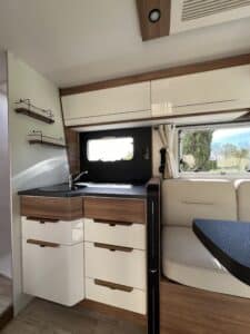 Camping-car intégral Pilote G740 FGJ Evidence Fiat