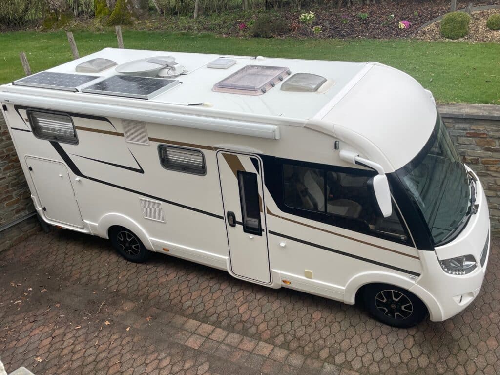 Camping-car intégral Eura Mobil INTEGRA LINE 655EB Fiat