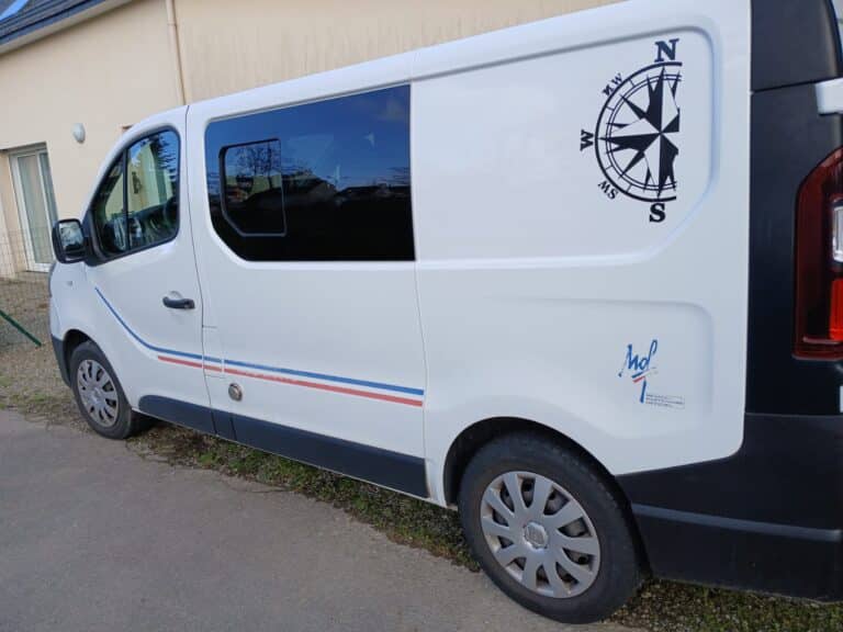 Fourgon aménagé Renault h1l1 Renault