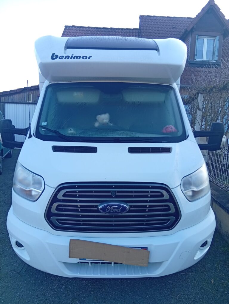 Camping-car profilé Benimar Tessoro 481 Ford