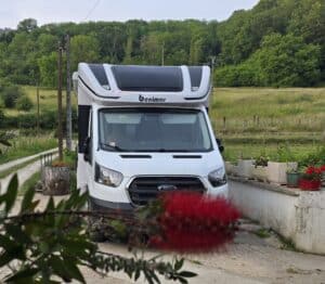 Camping-car profilé Benimar Tessoro Ford