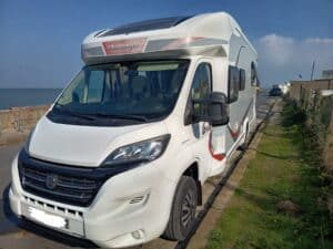 Camping-car profilé Challenger Graphite 388 eb Fiat