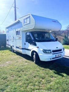 Camping-car capucine Chausson Ford