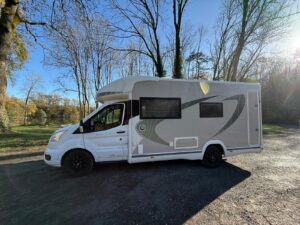 Camping-car profilé Chausson Titanium Ford