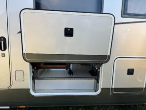 Camping-car intégral Carthago Chic S-Plus I 58 XL S Iveco