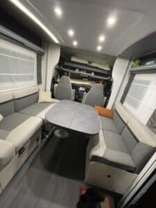 Camping-car profilé Chausson Titanium Ford