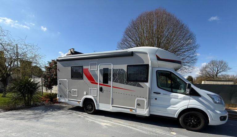 Camping-car profilé Challenger Ford