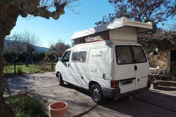 T4-cote-gauche-toit-ouvert-vu-de-larriere