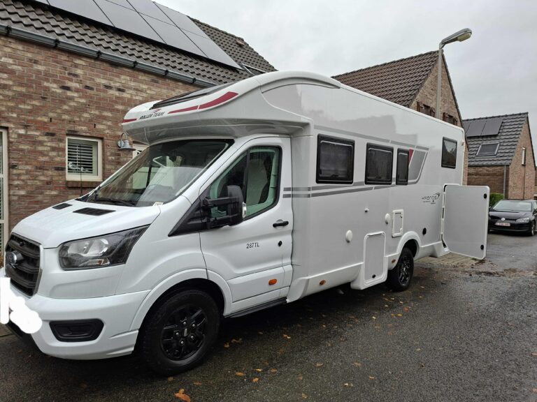 Camping-car profilé Roller Team 287TL performance Ford