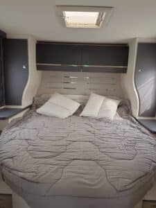 Camping-car intégral Challenger 3048XLB Premium Fiat