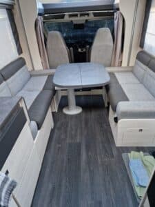 Camping-car profilé Challenger 2020 Ford