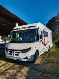 Camping-car intégral Challenger 3048XLB Premium Fiat