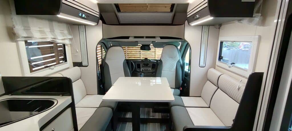 Camping-car profilé Roller Team Kronos 287tl Ford