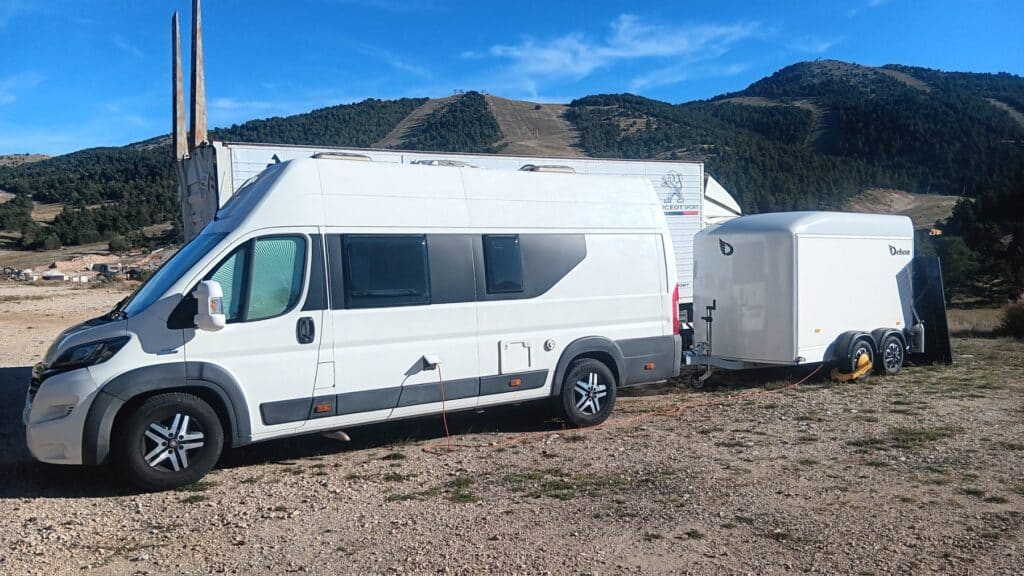 Fourgon aménagé Adria Adria twin SHX 640 ( toit rehaussé) Fiat