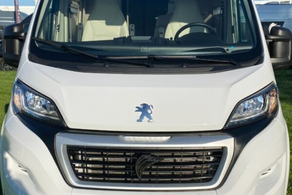 Face avant camping-car Peugeot Dreamer blanc