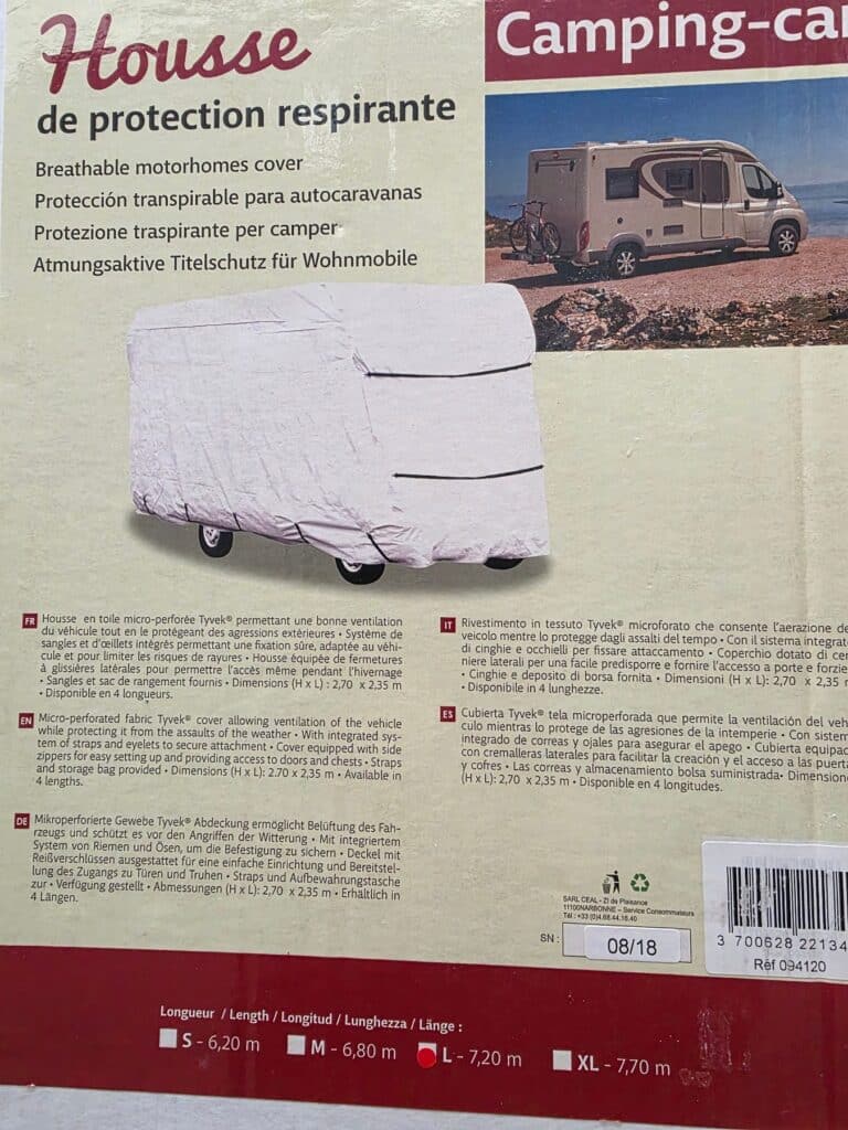 Housse respirante pour camping-car sur emballage produit