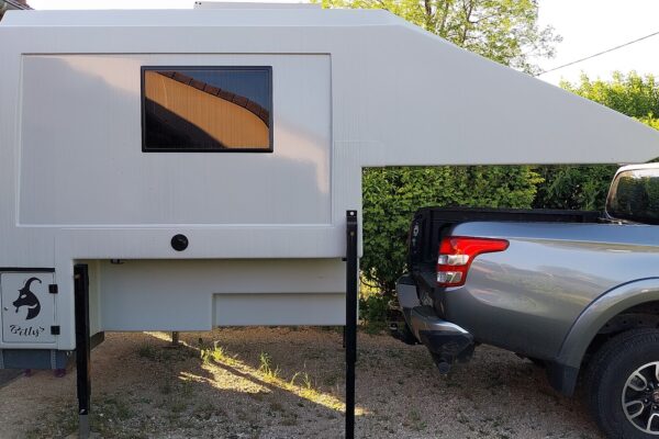 Cellule amovible blanche pour pick-up sur supports