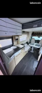 Camping-car profilé Challenger 260 Ford