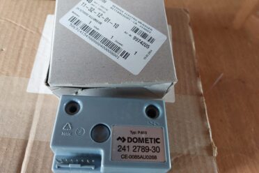 Dometic P-810 Anzündmodul auf Karton