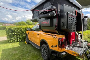 Pick-up 4x4 con unità camper fuoristrada