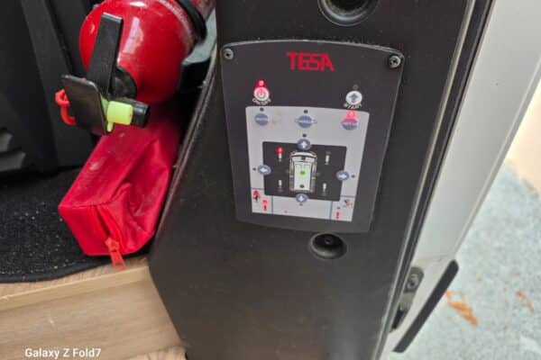 Panneau de commande Tesla pour plateforme élévatrice