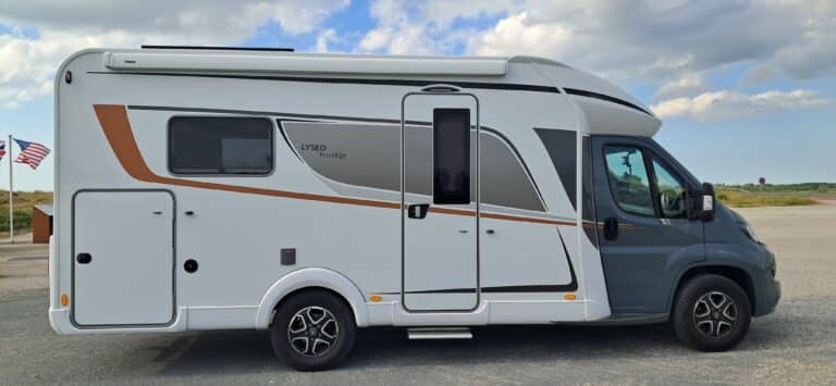Camping-car profilé Bürstner T644-G LYSEO TD PRIVILEGE EDITION Fiat